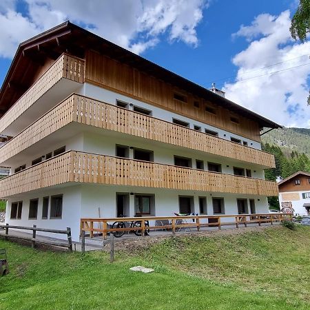 Stella Alpina Apartment Кампитело ди Фаса Екстериор снимка