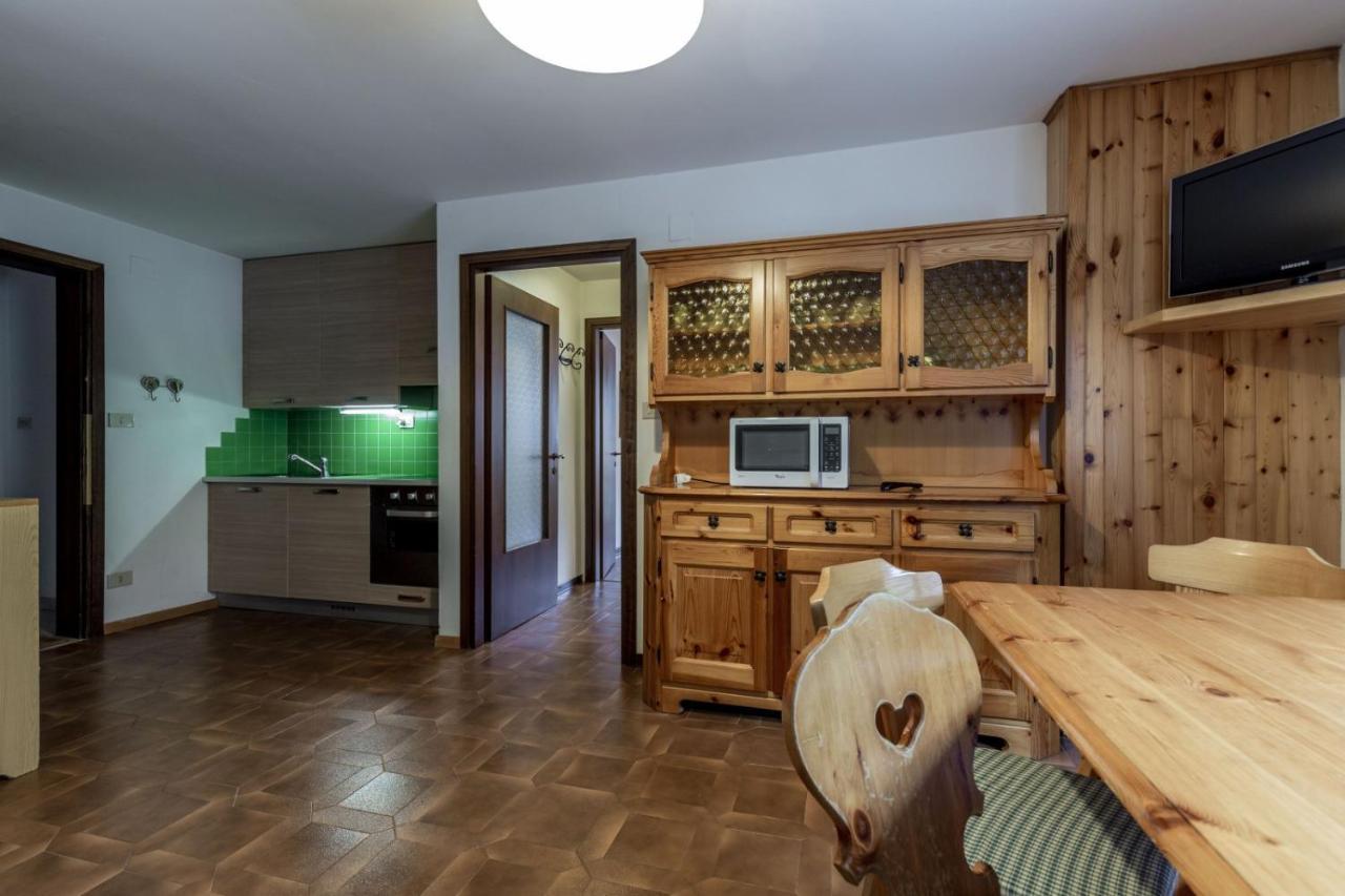 Stella Alpina Apartment Кампитело ди Фаса Екстериор снимка