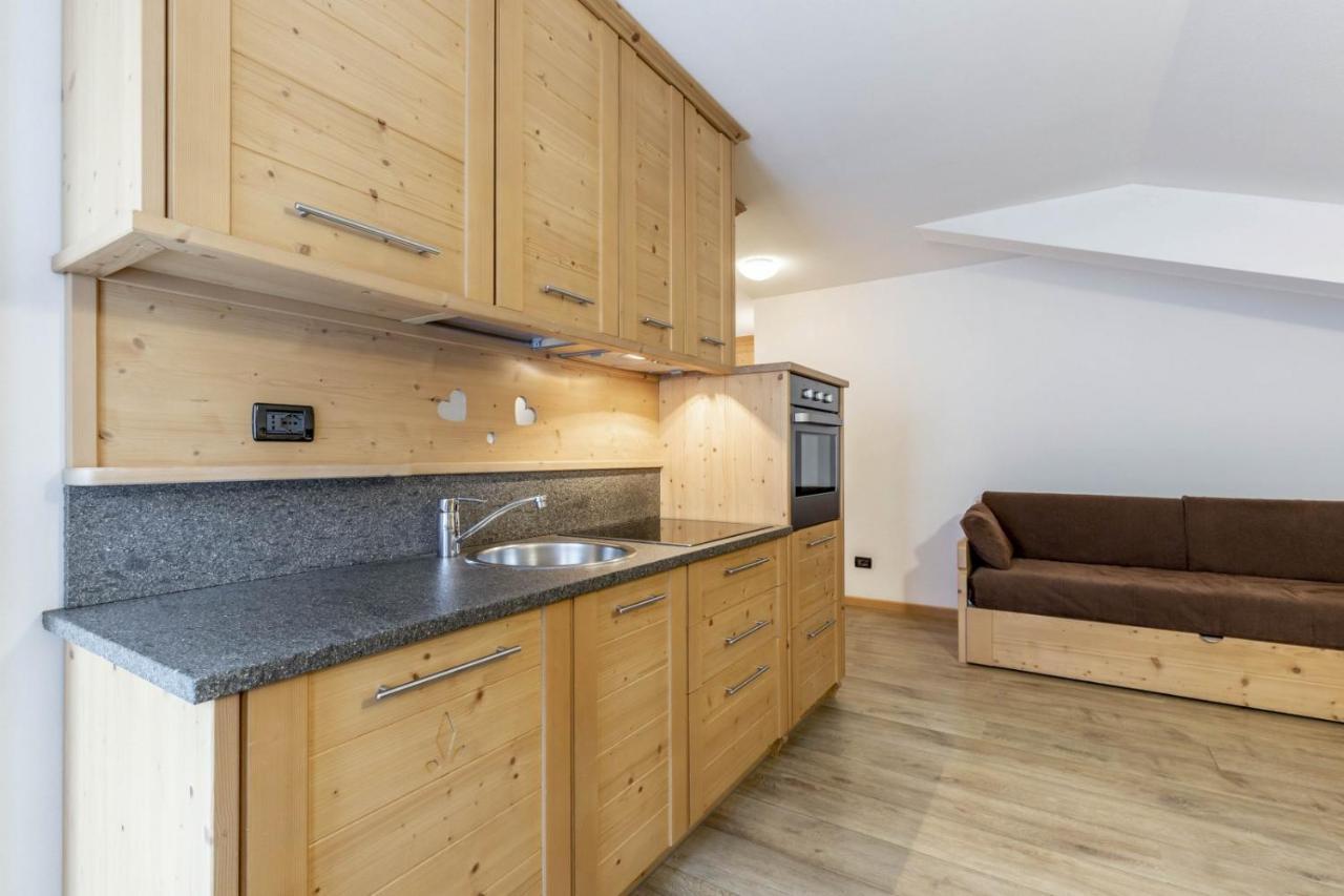 Stella Alpina Apartment Кампитело ди Фаса Екстериор снимка
