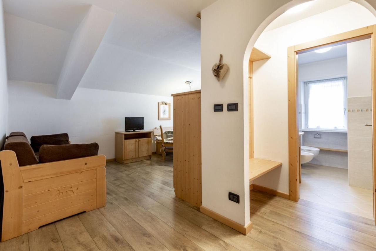 Stella Alpina Apartment Кампитело ди Фаса Екстериор снимка