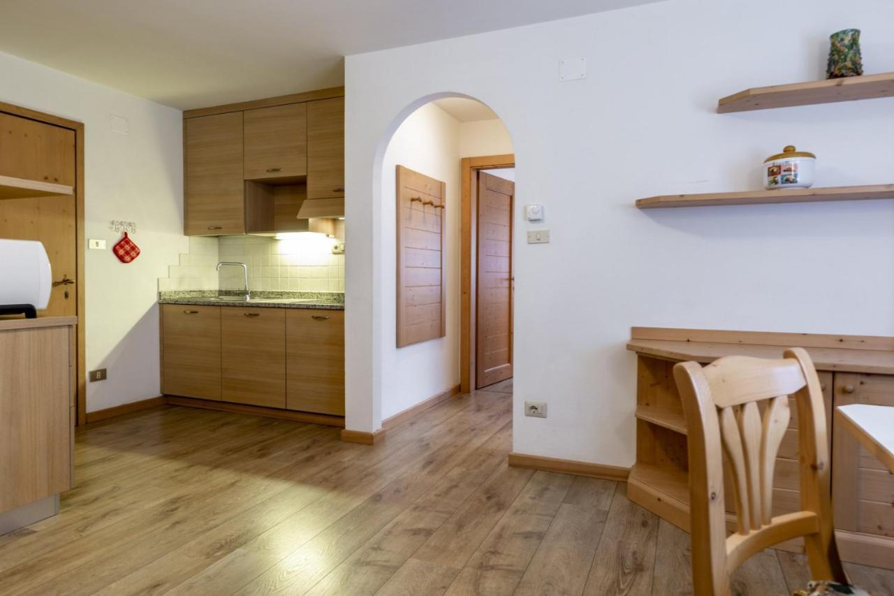 Stella Alpina Apartment Кампитело ди Фаса Екстериор снимка