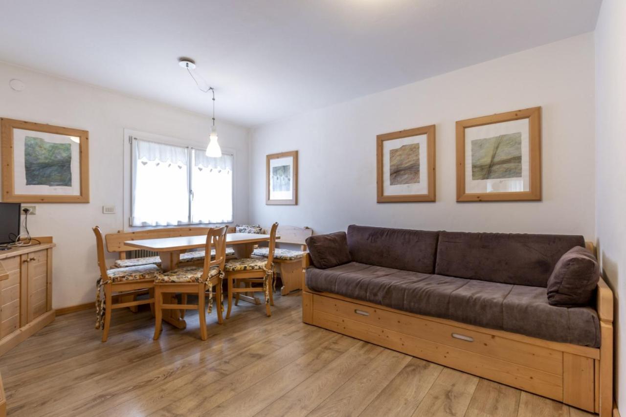 Stella Alpina Apartment Кампитело ди Фаса Екстериор снимка