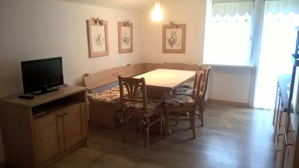 Stella Alpina Apartment Кампитело ди Фаса Екстериор снимка